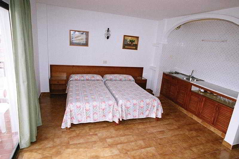 Apartamentos Orosol 2 Sant Antoni de Portmany Exterior foto